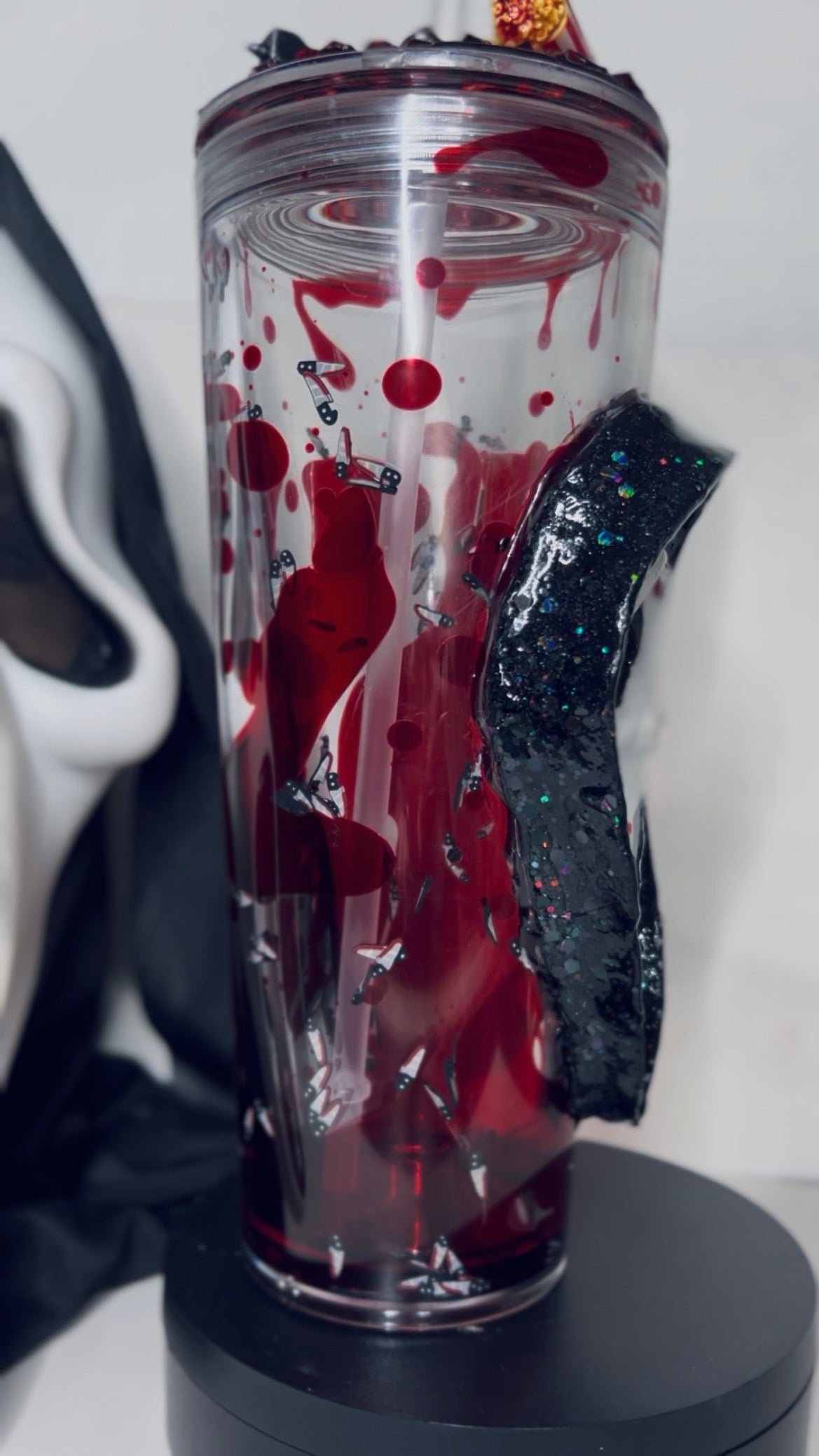 🩸 Gobelet Ghostface – Effet Lave Sang | Pièce Artisanale Unique 🔪 LF DESIGNS