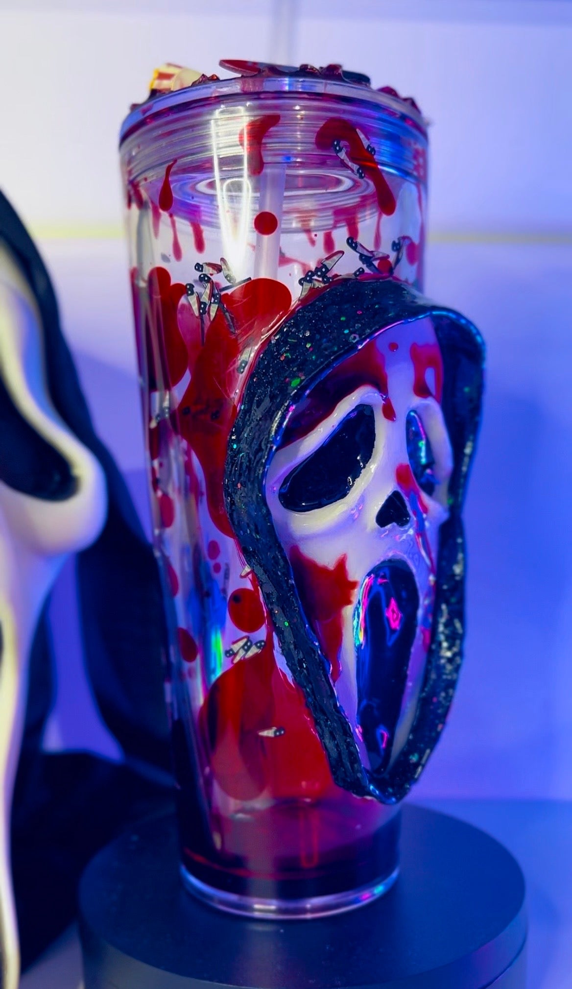 🩸 Gobelet Ghostface – Effet Lave Sang | Pièce Artisanale Unique 🔪 LF DESIGNS